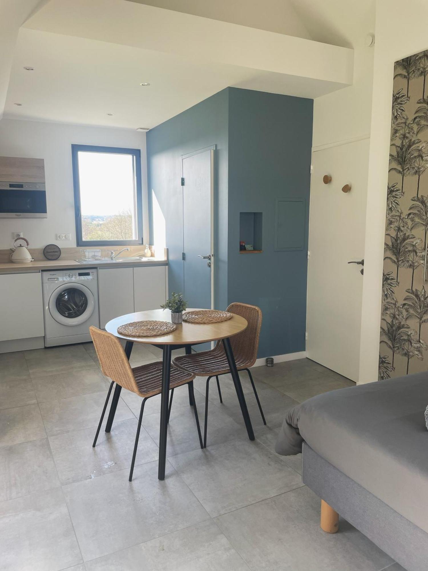 Apartment Avec Terrasse Proche De La *